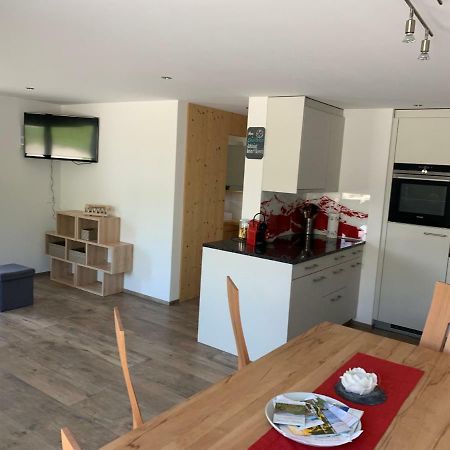 Haus Baracca Appartement Vella Buitenkant foto