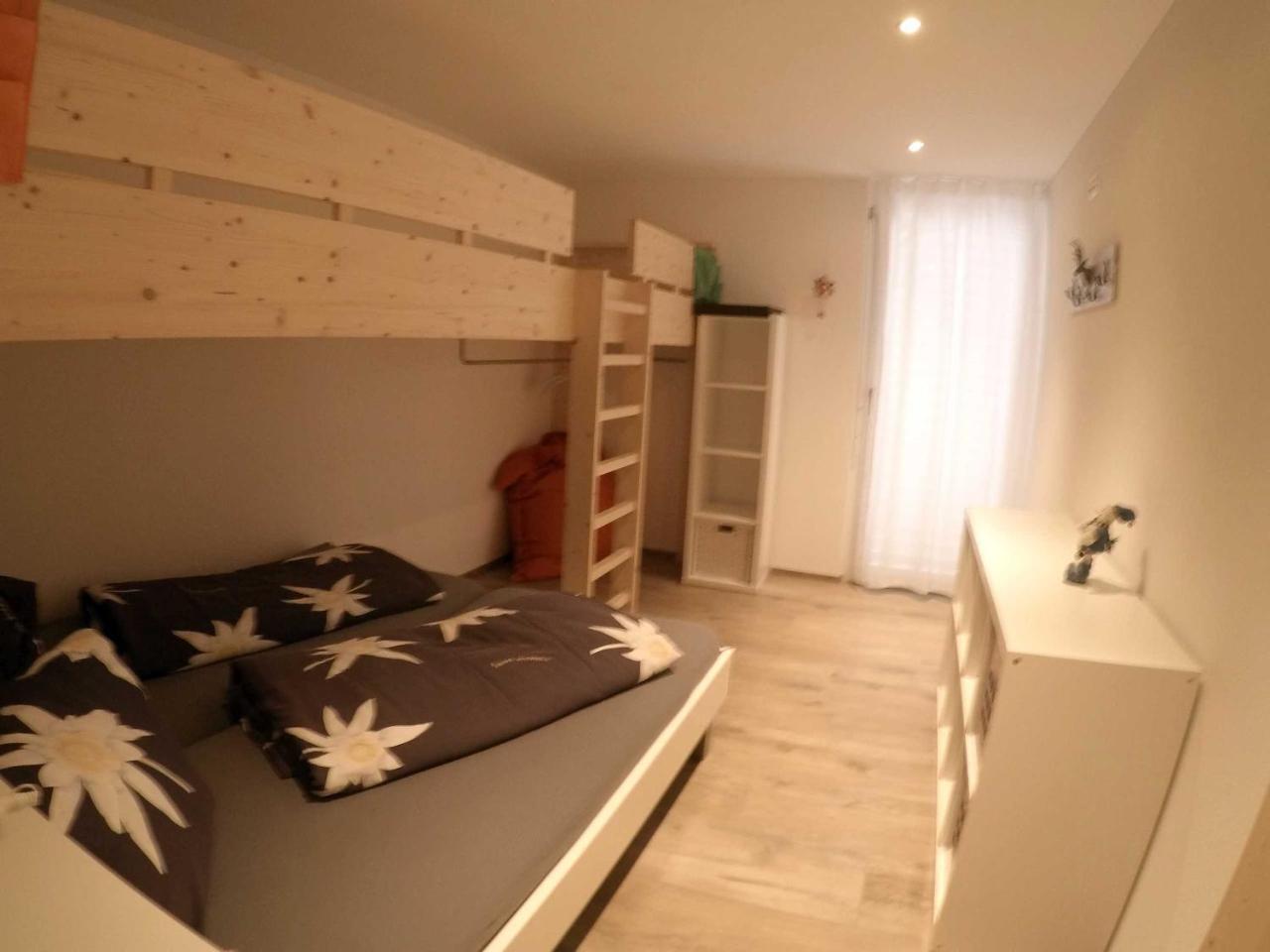Haus Baracca Appartement Vella Buitenkant foto