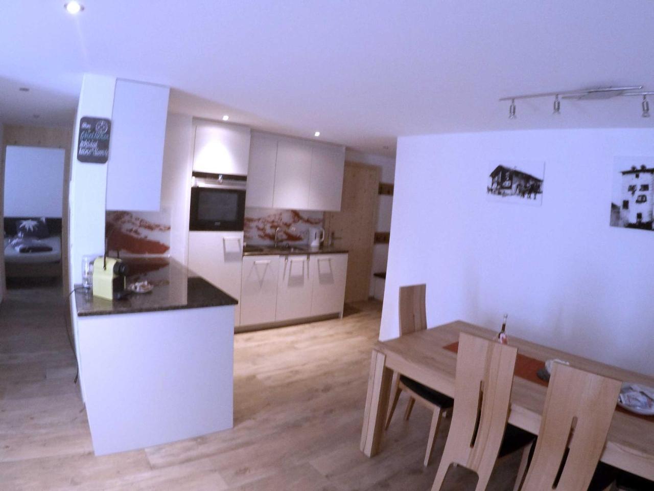 Haus Baracca Appartement Vella Buitenkant foto