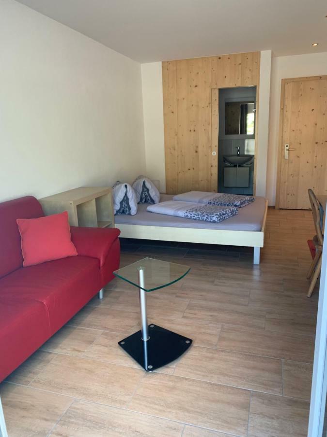 Haus Baracca Appartement Vella Buitenkant foto