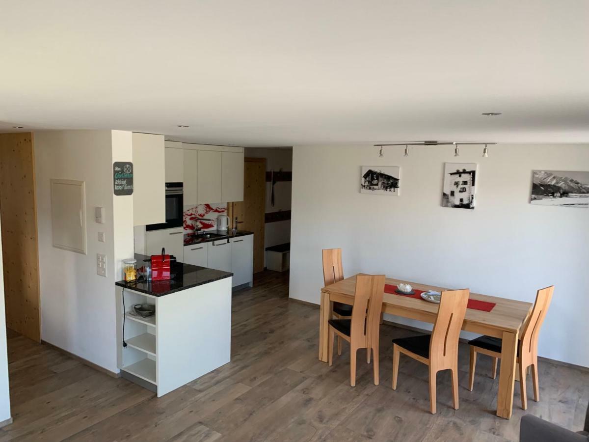 Haus Baracca Appartement Vella Buitenkant foto