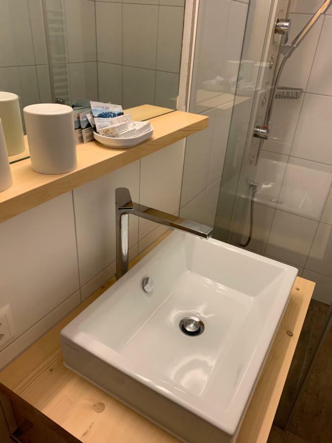 Haus Baracca Appartement Vella Buitenkant foto